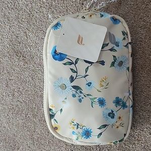 Nwt fabletics Bonnie botanical belt bag